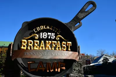 crockett's breakfast camp sign