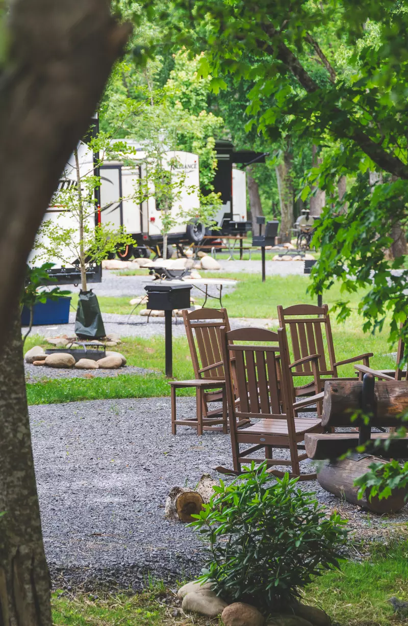 chairs-by-campfire