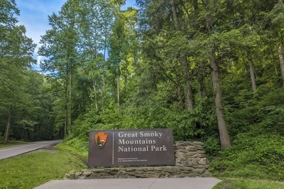Great Smoky Mountains National Park sign